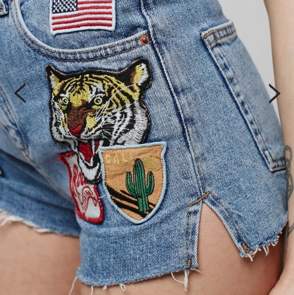 🌈Top Shop Moto Badge  Denim Mom Shorts - Picture 3 of 6